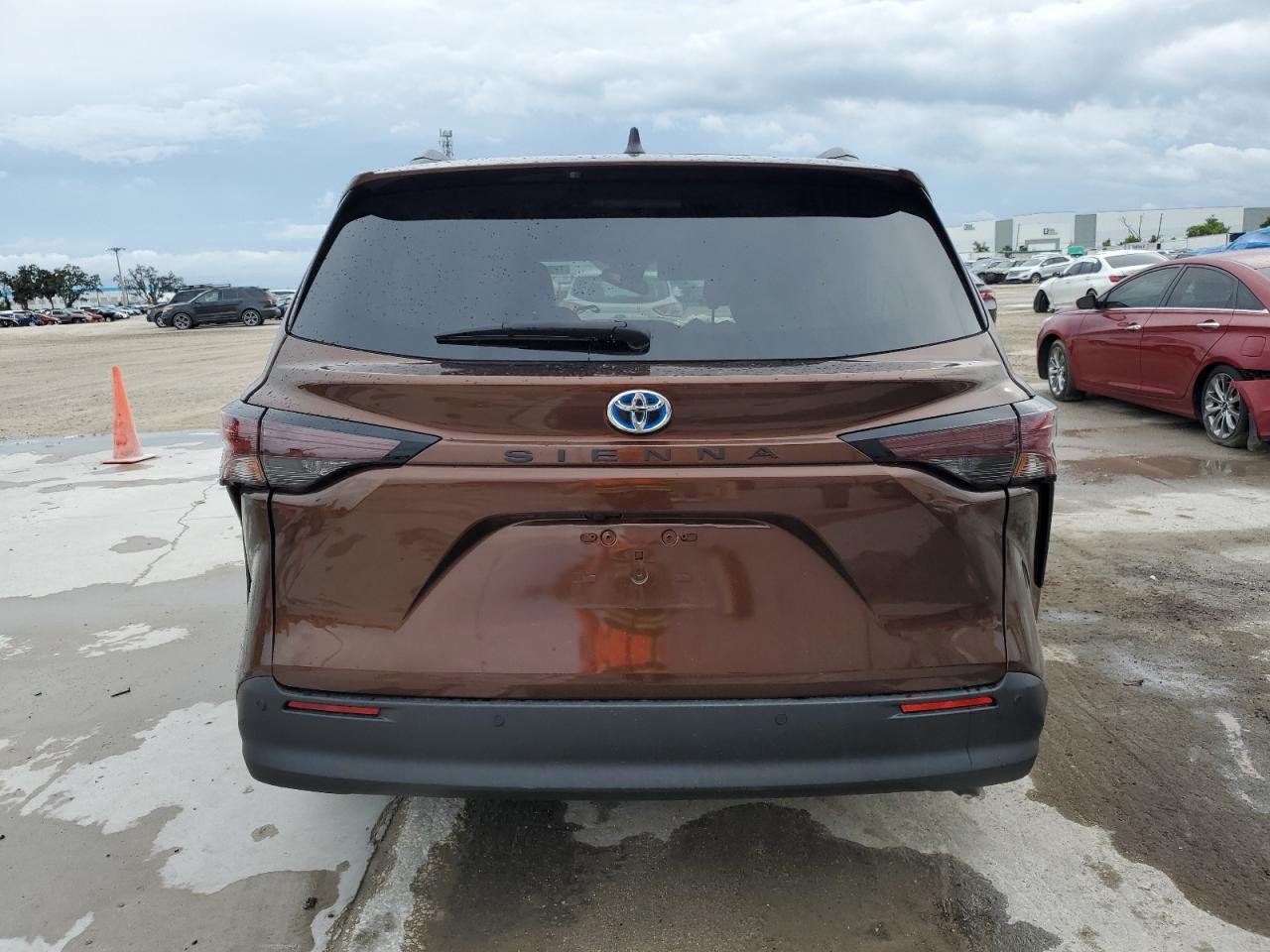 2023 Toyota Sienna Xle VIN: 5TDYRKEC7PS138651 Lot: 72980064