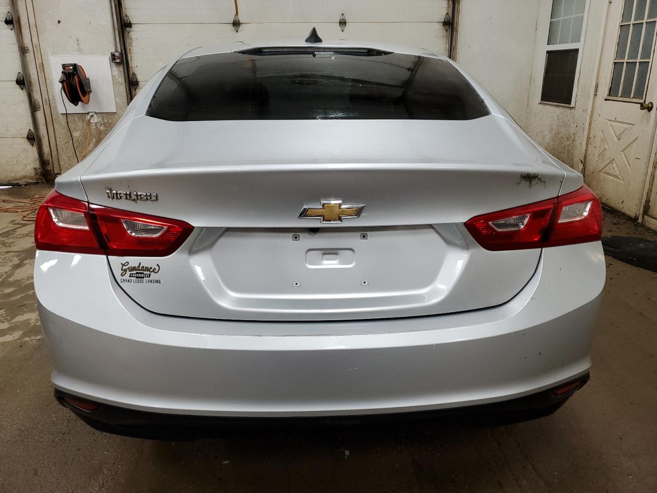 2018 Chevrolet Malibu - Image 6