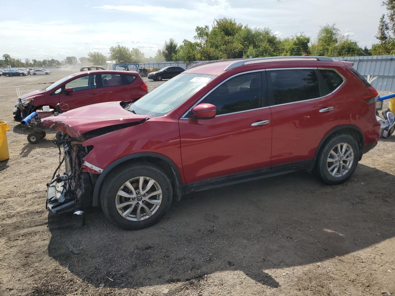 5N1AT2MT7HC854050 2017 NISSAN ROGUE - Image 1