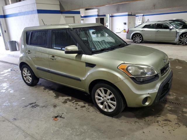  KIA SOUL 2013 Зелений