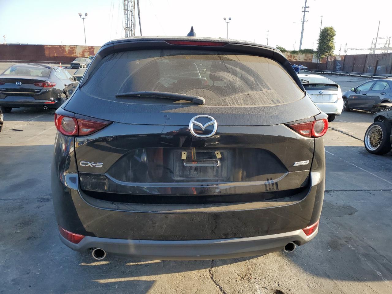 JM3KFACM7J1413337 2018 Mazda Cx-5 Touring