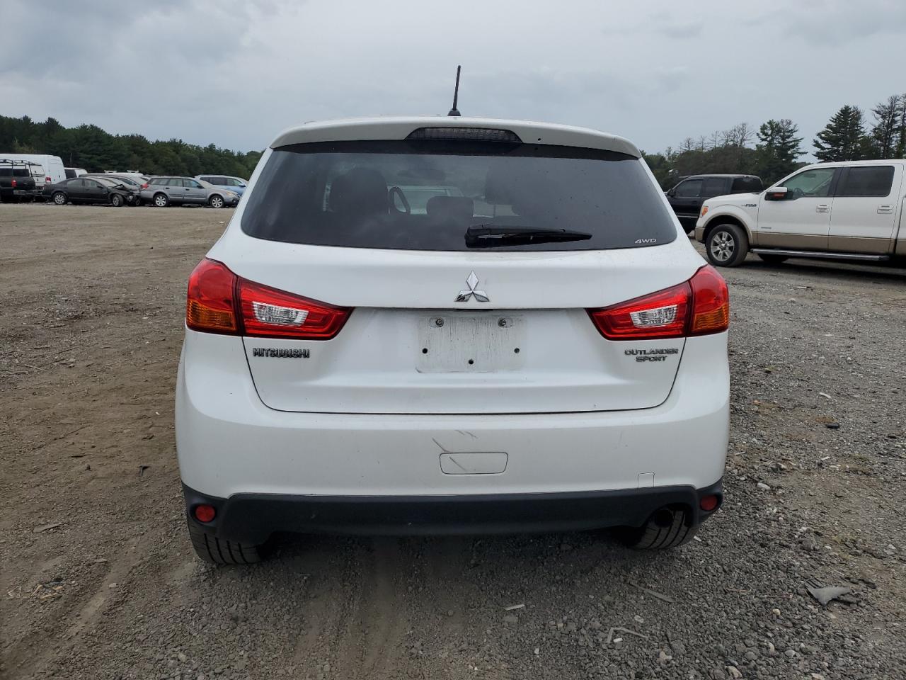 2015 Mitsubishi Outlander Sport Es VIN: 4A4AR3AU0FE056005 Lot: 71453184