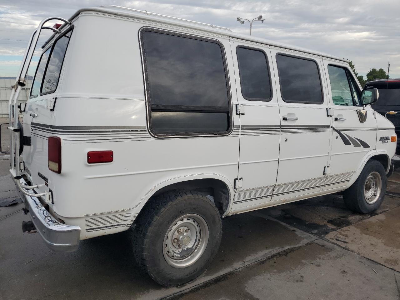 1995 Chevrolet Van - Image 3