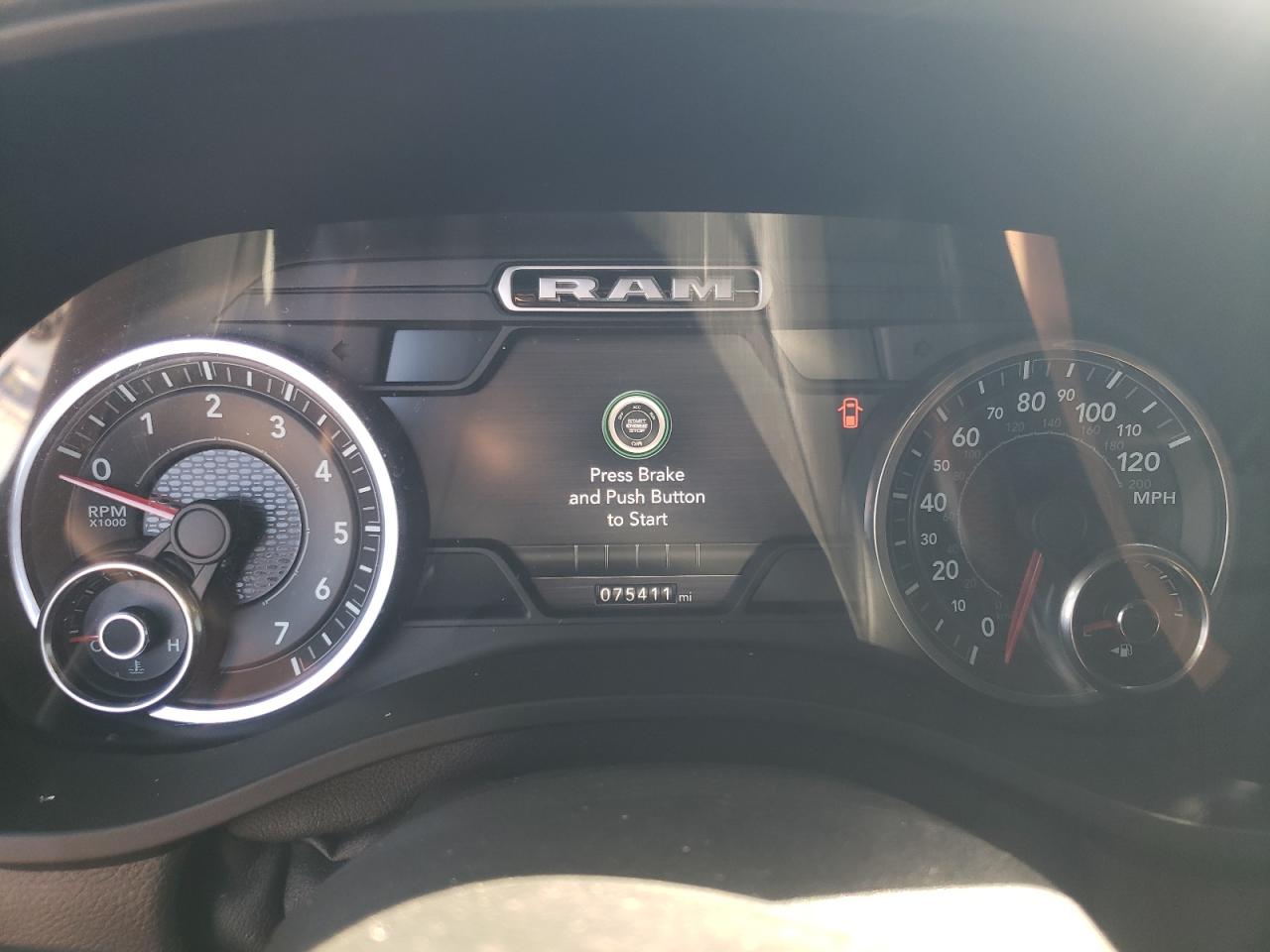 2019 RAM 1500 - Image 9