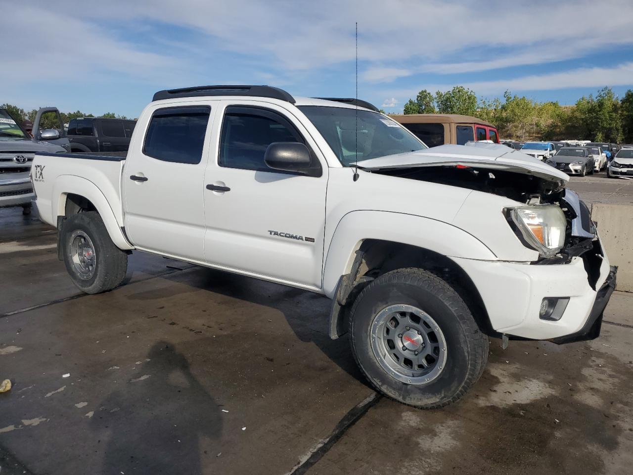 2014 Toyota Tacoma - Image 4