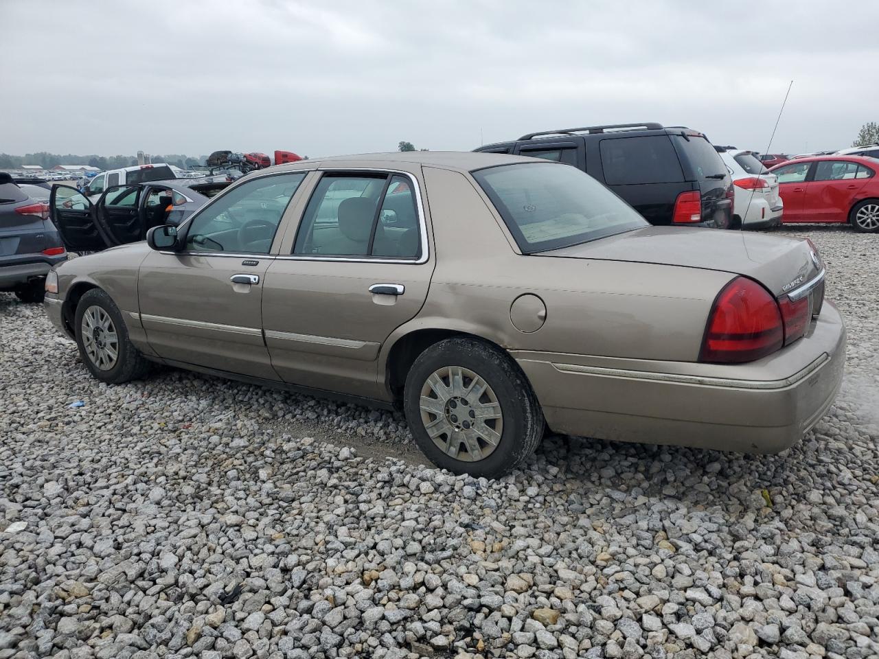 2005 Mercury Grand Marquis - Image 2