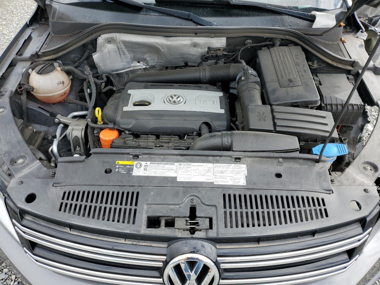 WVGBV7AX1FW563414 2015 Volkswagen Tiguan S