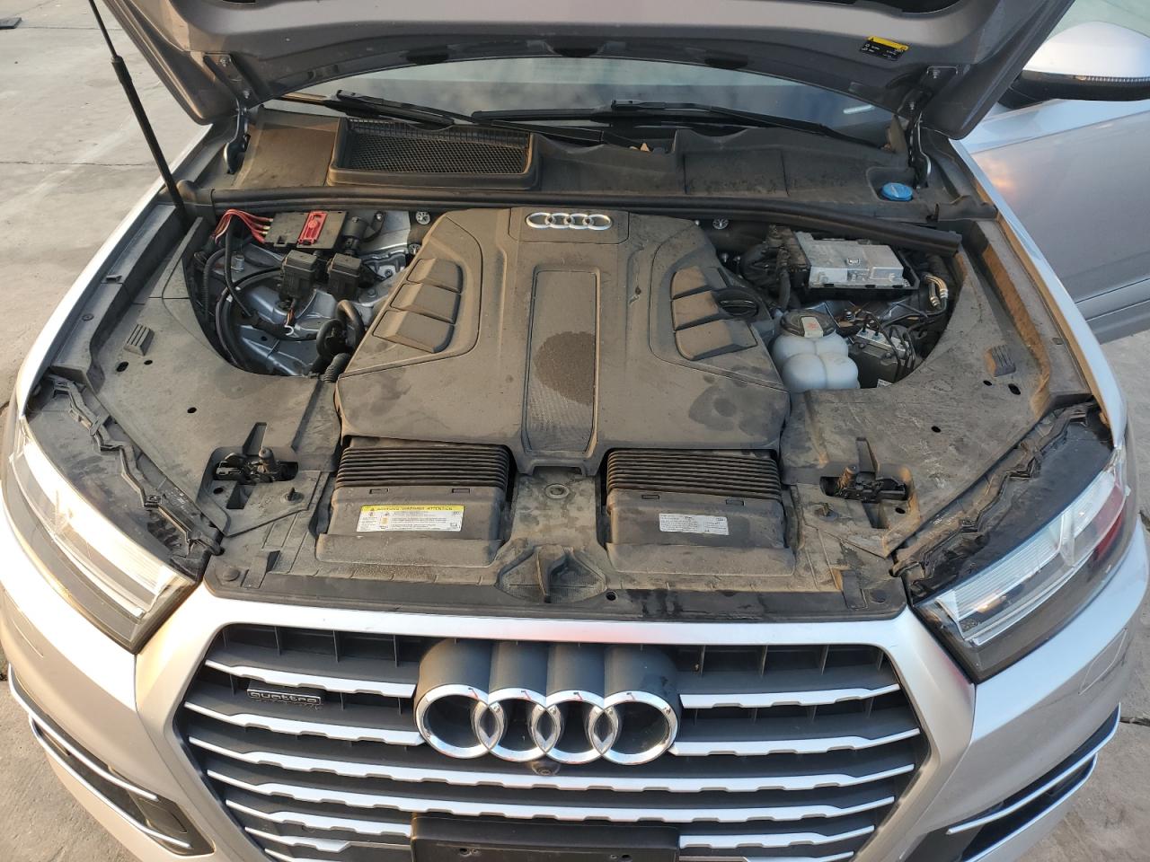 WA1LAAF74KD044433 2019 Audi Q7 Premium Plus