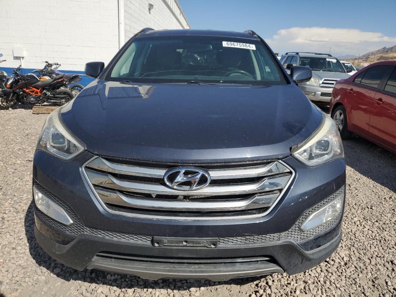 2016 Hyundai Santa Fe - Image 5
