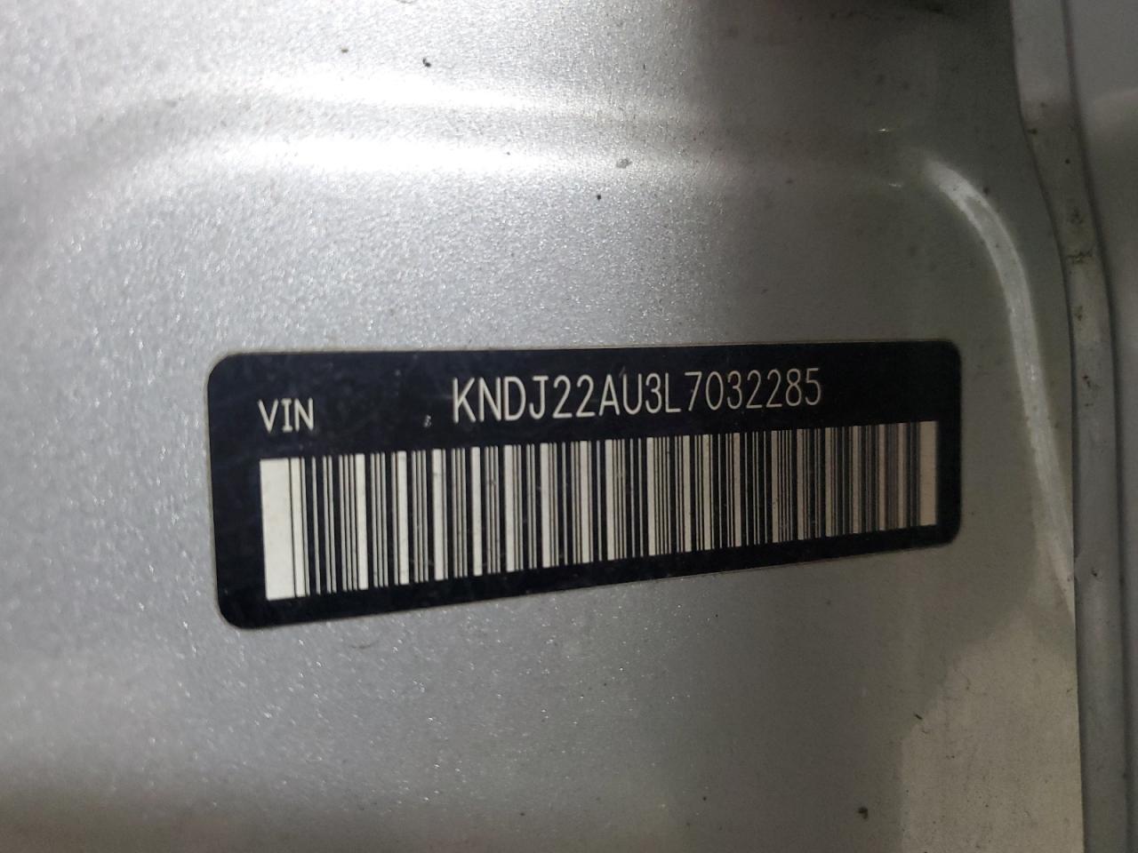 KNDJ22AU3L7032285 2020 Kia Soul Lx