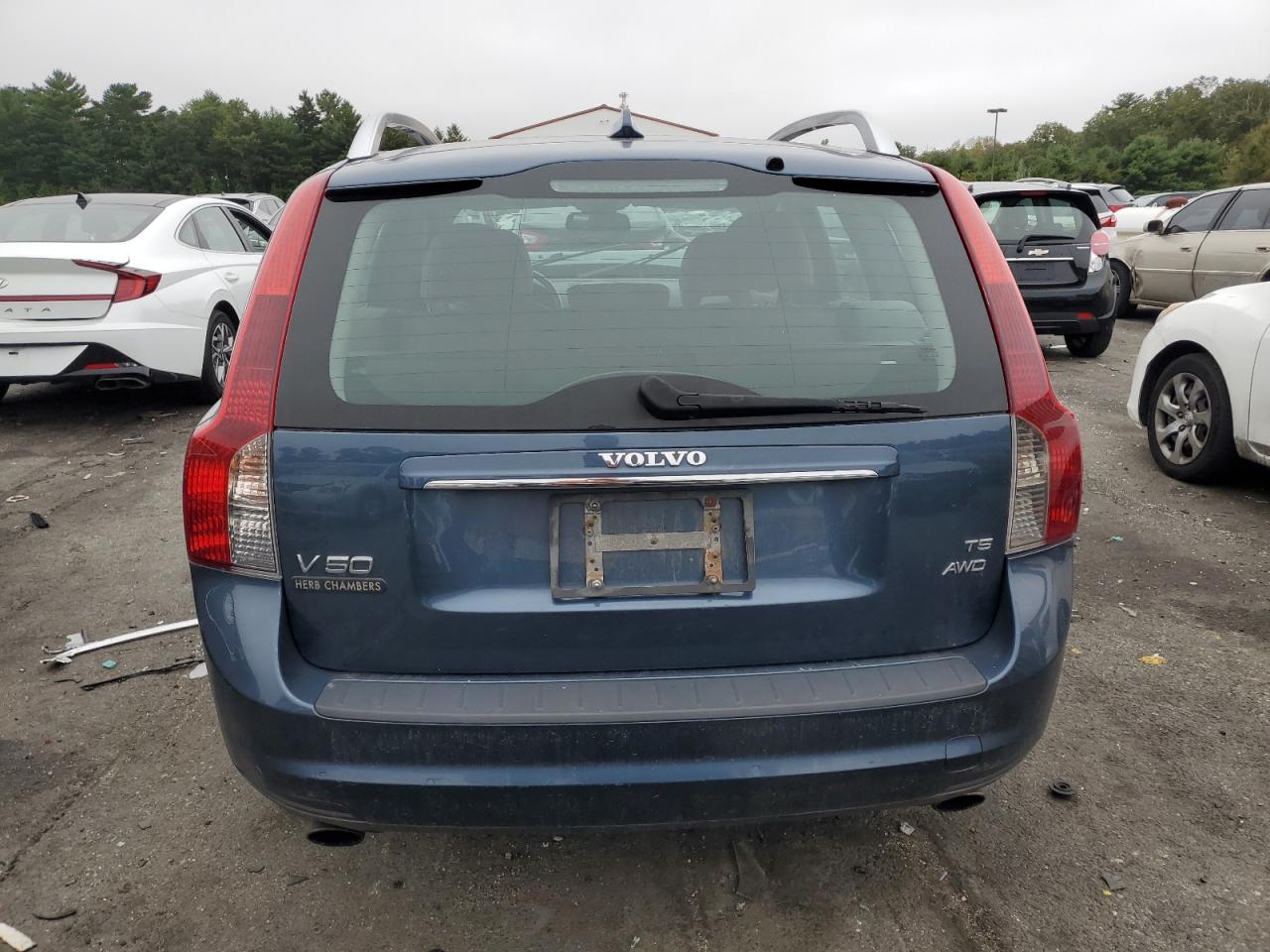 YV1MJ672682390833 2008 Volvo V50 T5