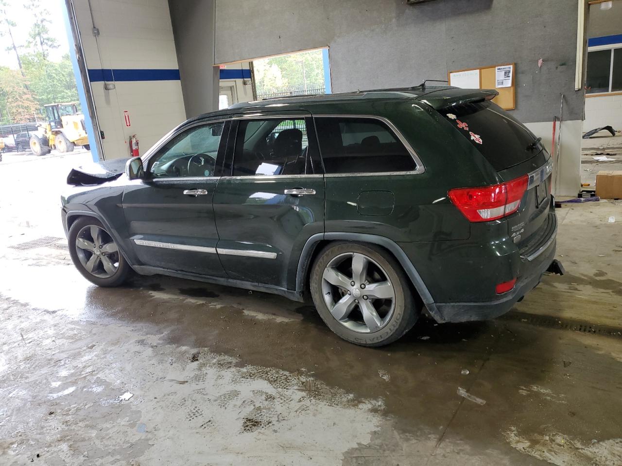 2011 Jeep Grand Cherokee - Image 2