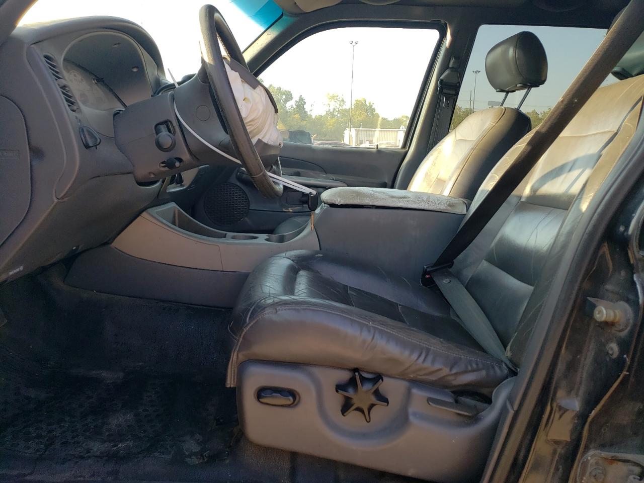 2002 Ford Explorer - Image 7