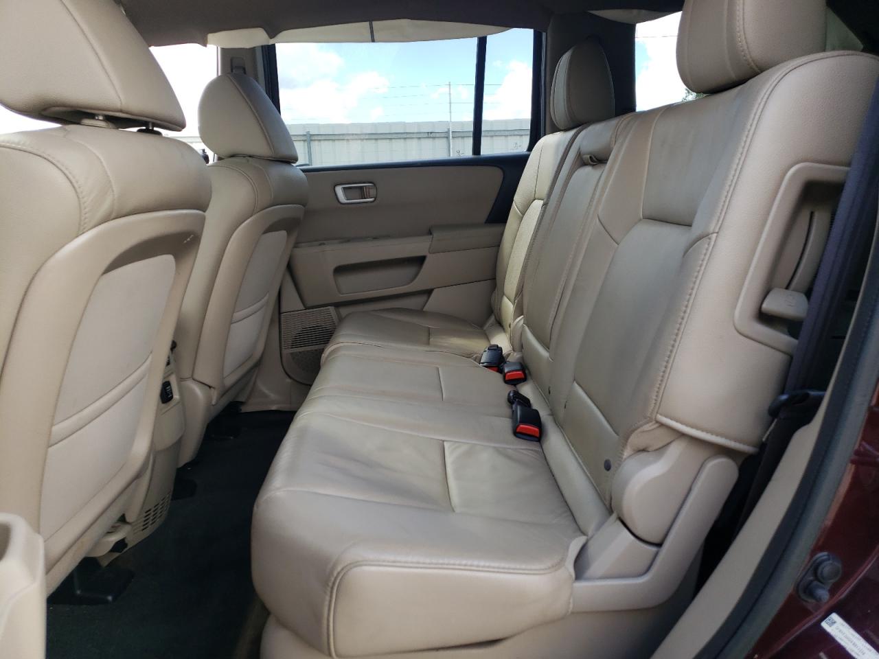 5FNYF3H50FB011318 2015 Honda Pilot Exl