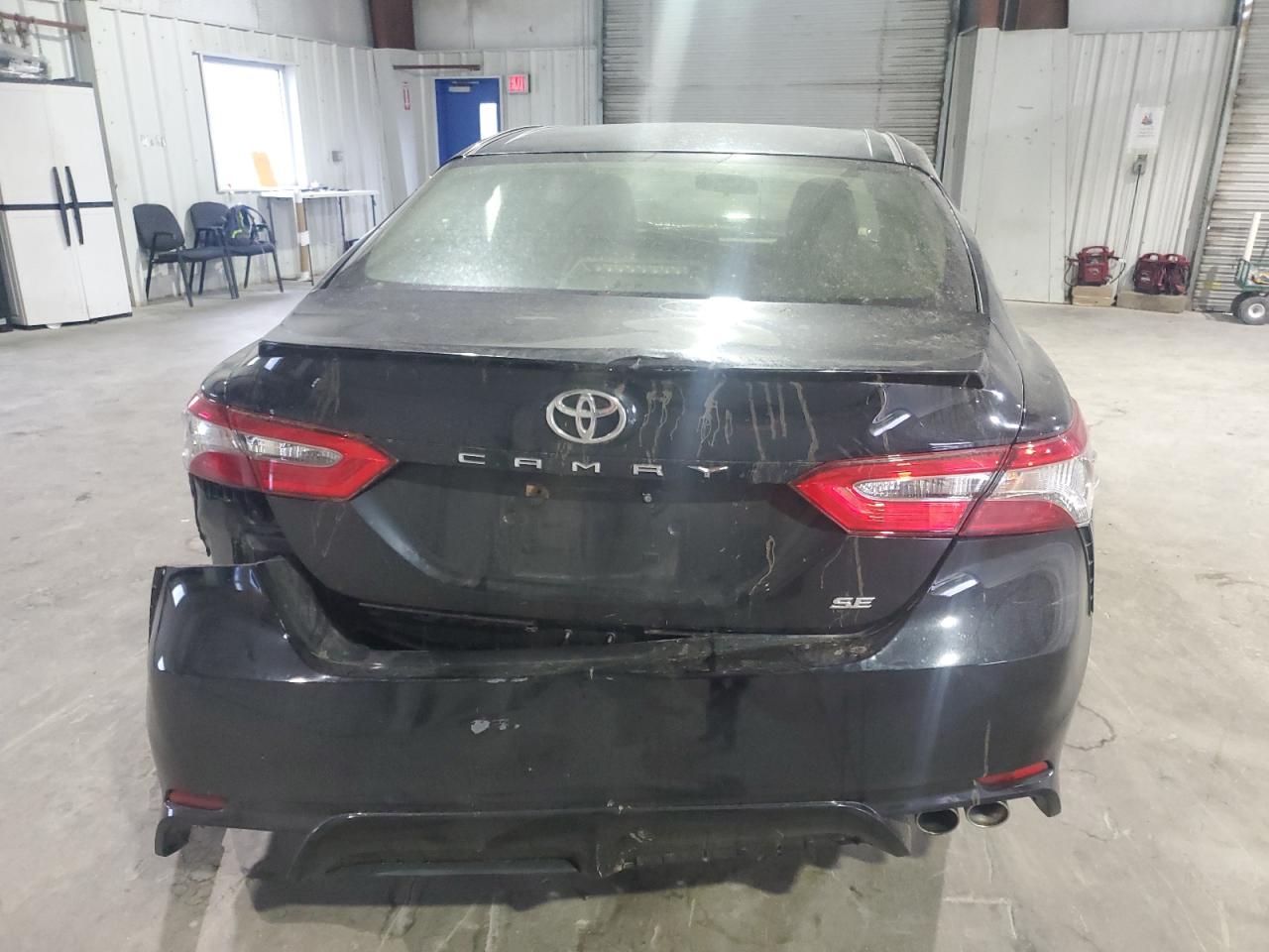 JTNB11HK8J3038461 2018 Toyota Camry L