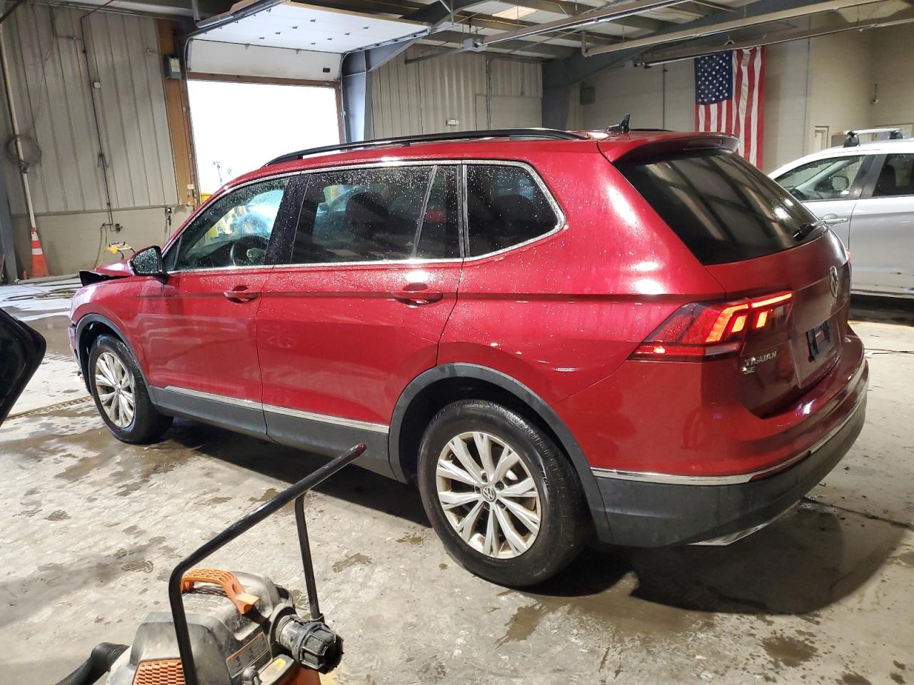 3VV2B7AX8JM029768 2018 Volkswagen Tiguan Se