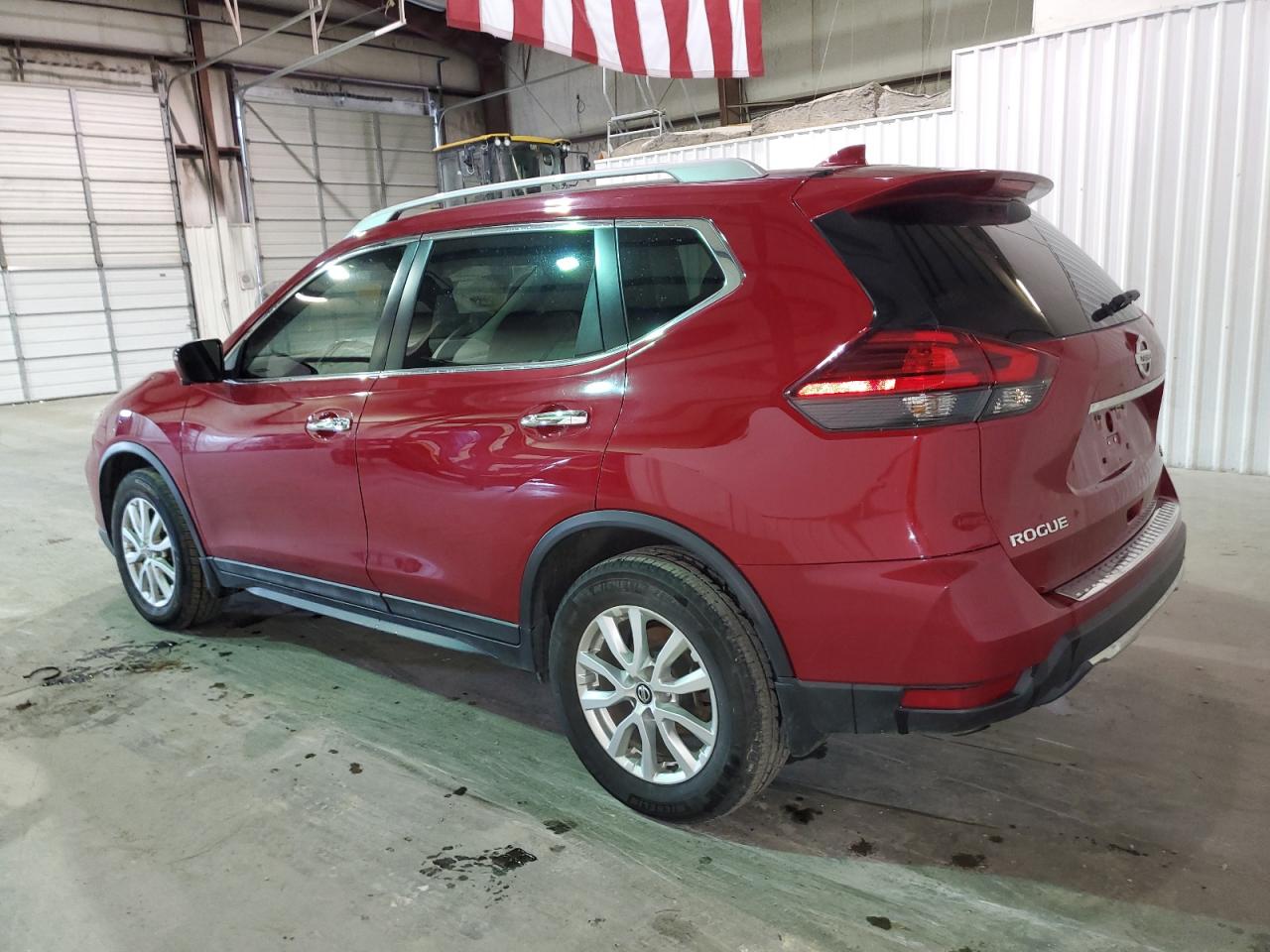 5N1AT2MV0HC859804 2017 NISSAN ROGUE - Image 2