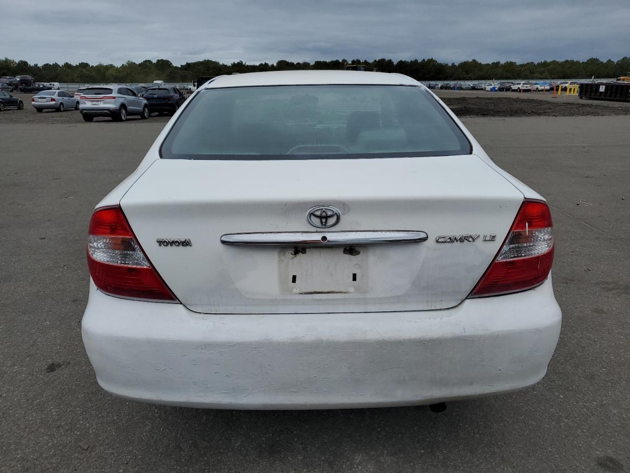 2002 Toyota Camry Le VIN: 4T1BE32K42U017871 Lot: 72834394