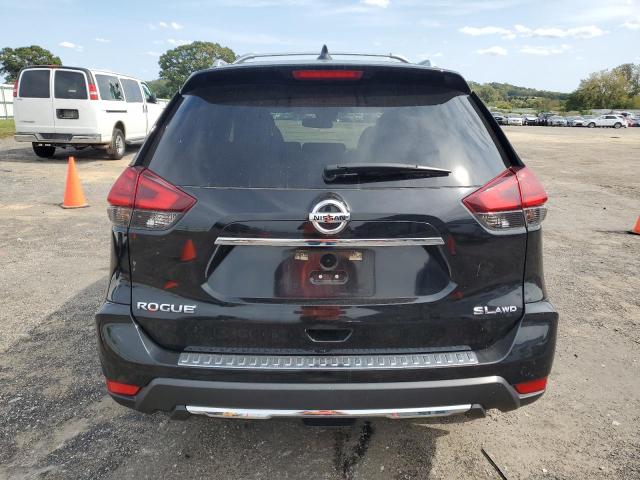  NISSAN ROGUE 2017 Czarny