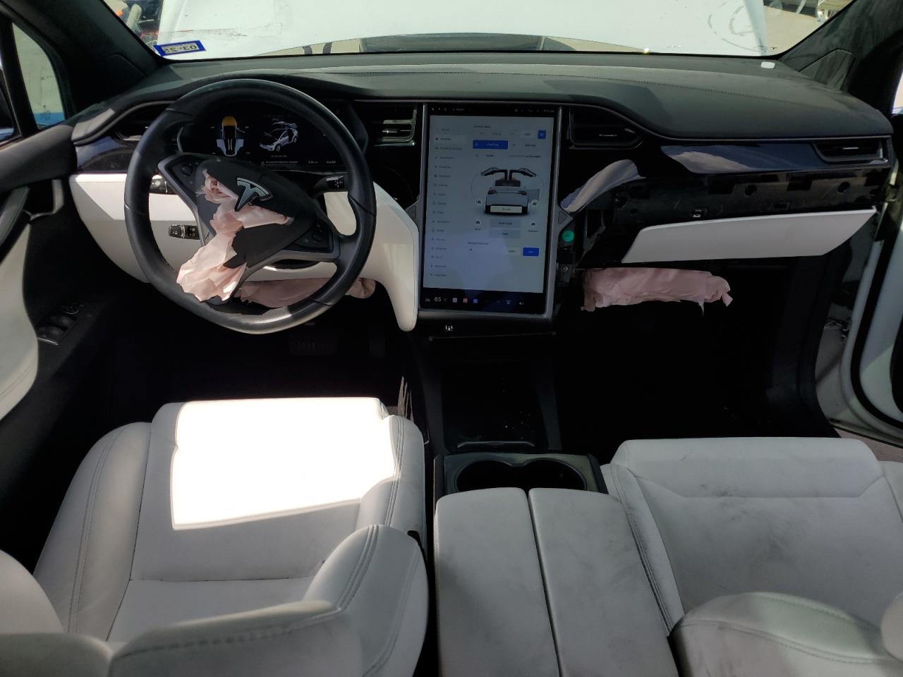 5YJXCAE20JF112371 2018 Tesla Model X