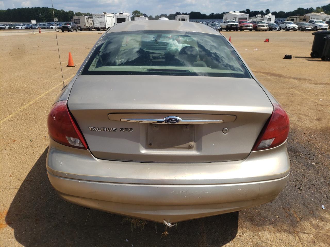 2003 Ford Taurus Ses VIN: 1FAFP55213A219857 Lot: 72182404