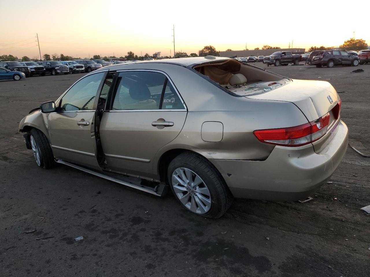 2004 Honda Accord - Image 2