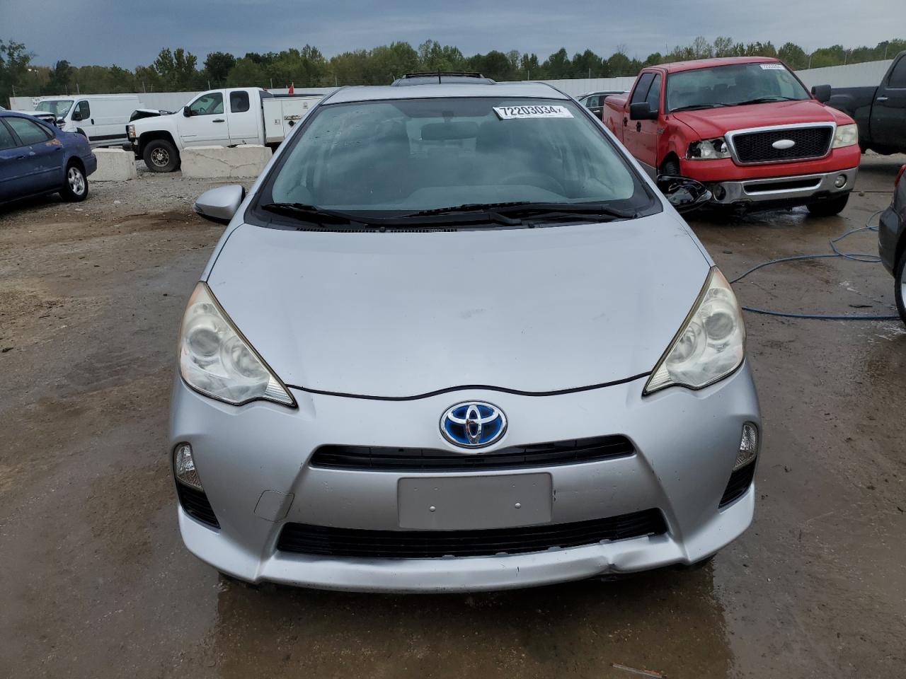 2013 Toyota Prius C VIN: JTDKDTB37D1539558 Lot: 72203034