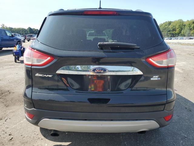  FORD ESCAPE 2016 Czarny