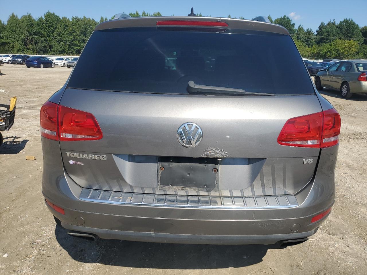 2011 Volkswagen Touareg V6 VIN: WVGFF9BP8BD005459 Lot: 73459034