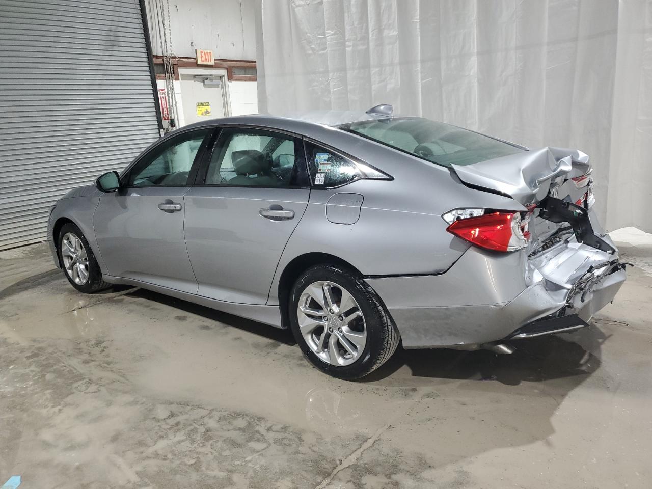 1HGCV1F17JA259960 2018 HONDA ACCORD - Image 2