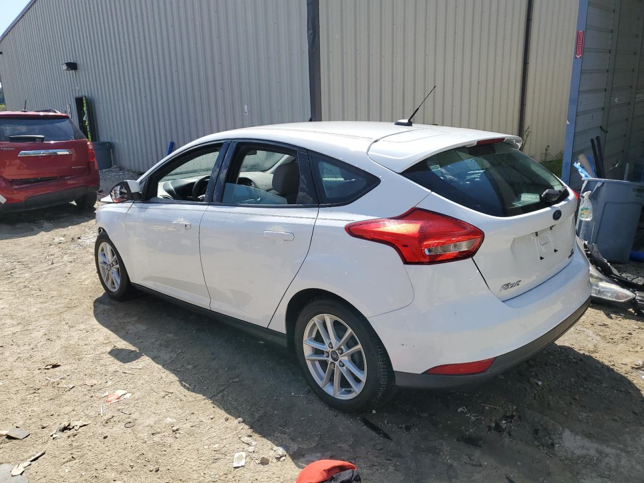 1FADP3K21FL202405 2015 FORD FOCUS - Image 2