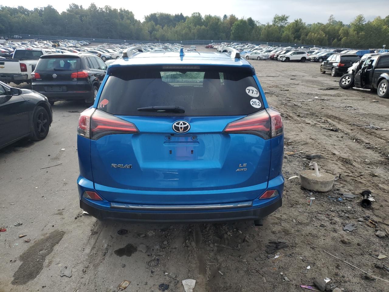 2018 Toyota Rav4 Le VIN: JTMBFREV8JJ244006 Lot: 70483314