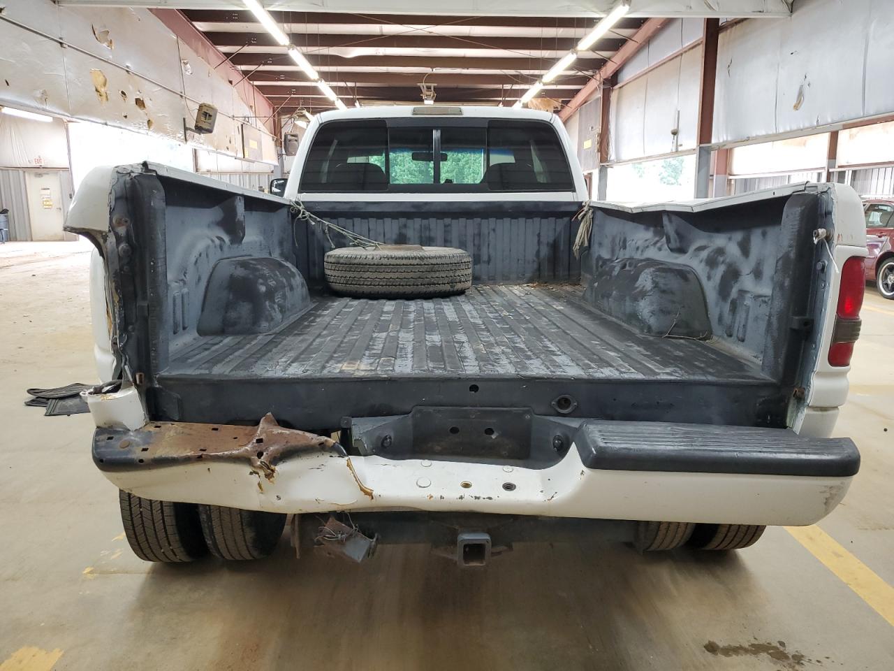 3B7MF33512M261095 2002 Dodge Ram 3500