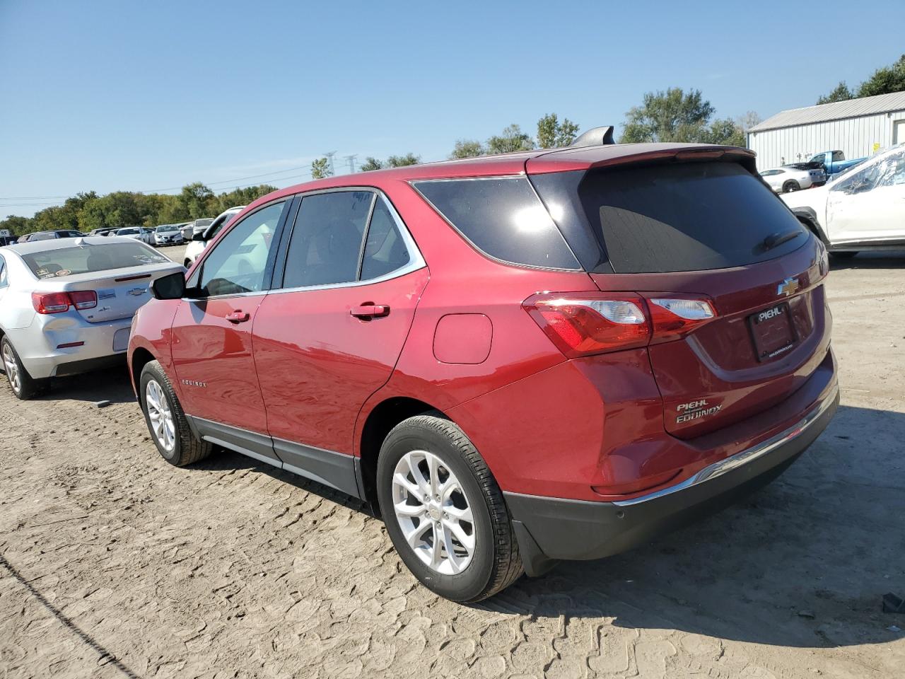 3GNAXUEV7LS617072 2020 CHEVROLET EQUINOX - Image 2