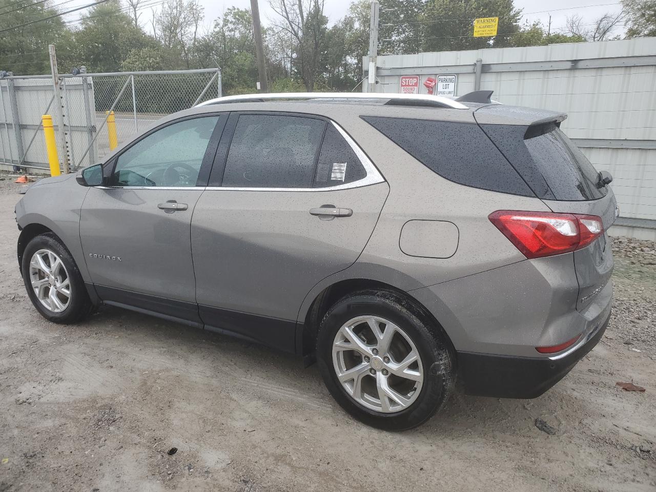 3GNAXVEX5KS523651 2019 CHEVROLET EQUINOX - Image 2