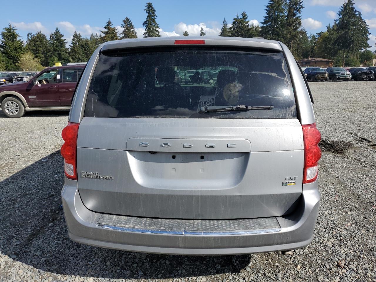 2019 Dodge Caravan - Image 6