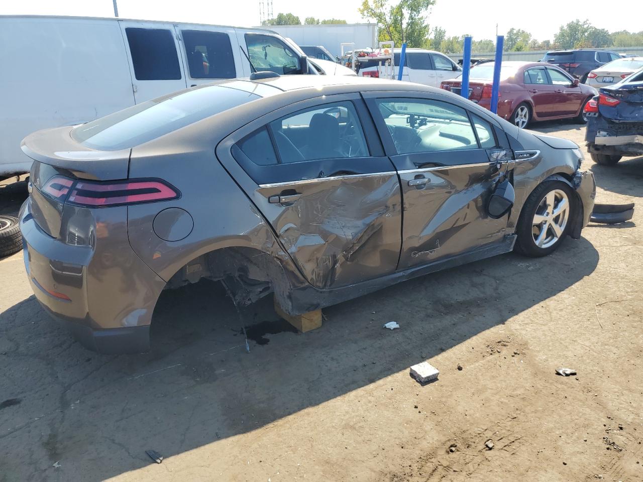 2015 Chevrolet Volt - Image 3