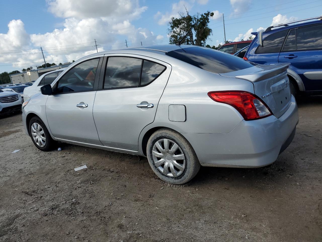 2017 Nissan Versa - Image 2