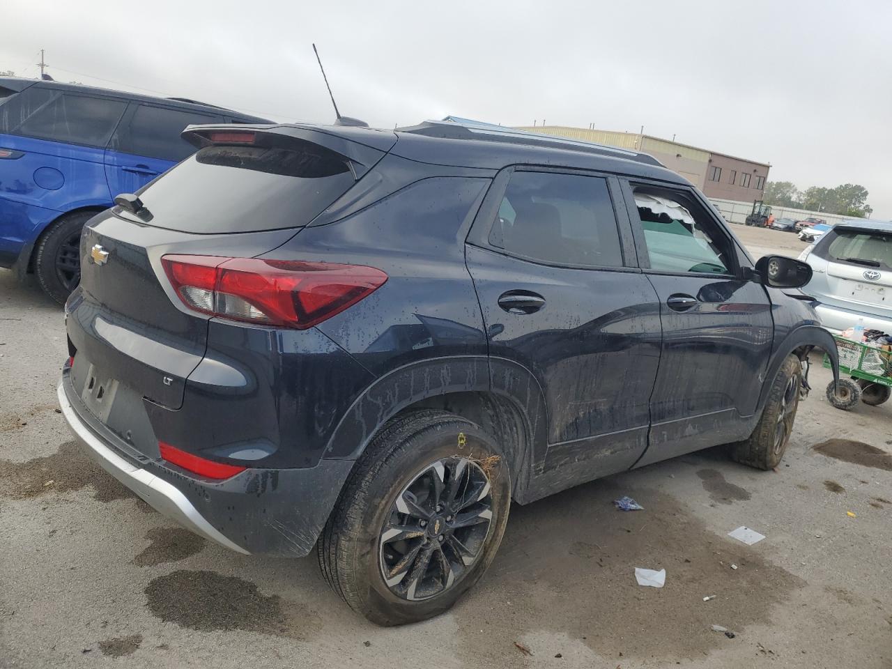 2021 Chevrolet TrailBlazer - Image 3