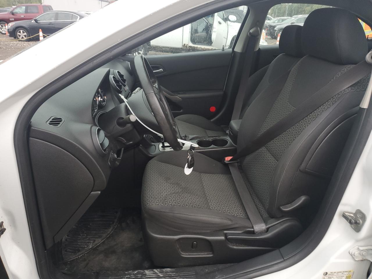 2009 Pontiac G6 - Image 7
