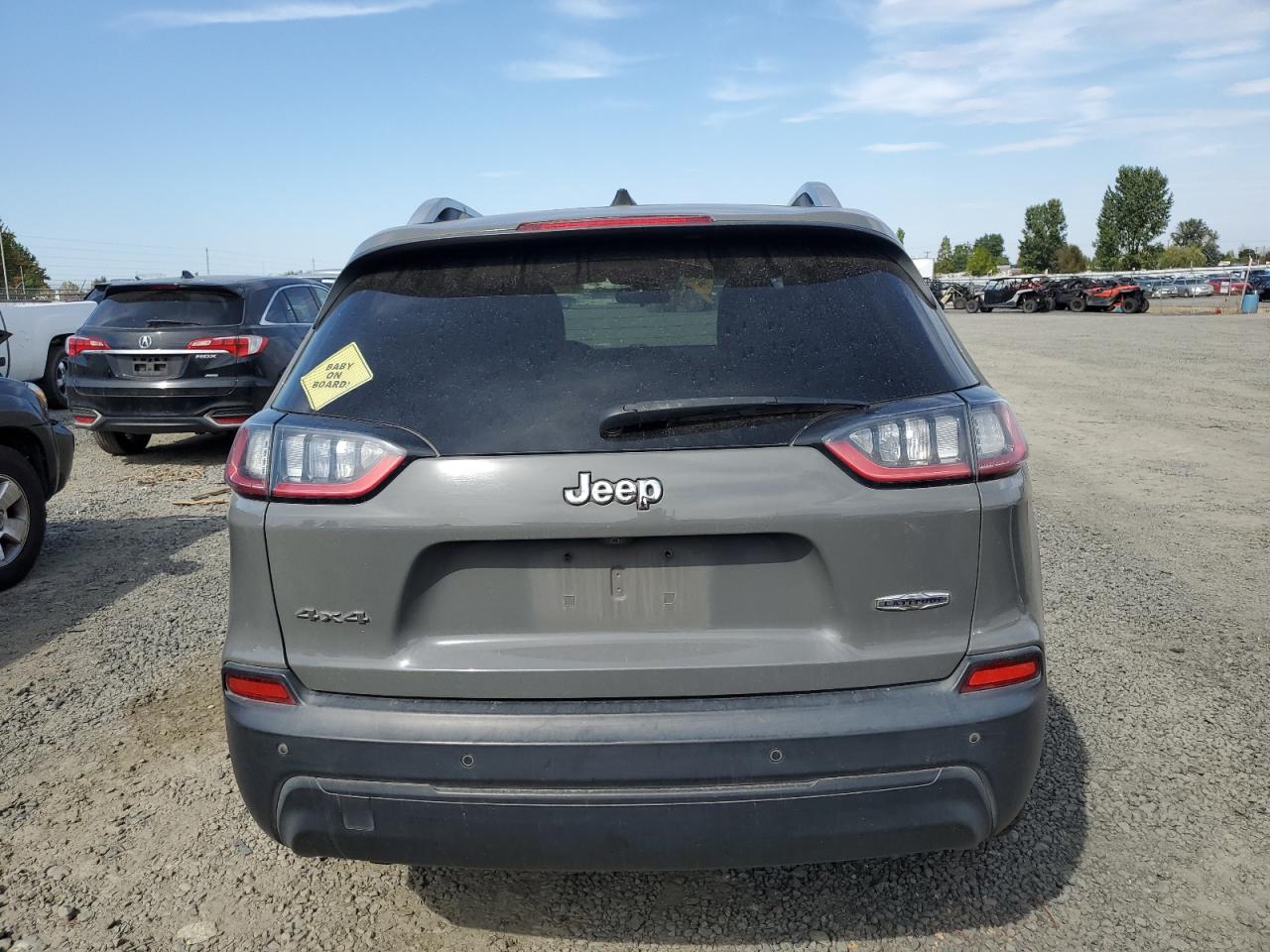 1C4PJMLB4KD390113 2019 Jeep Cherokee Latitude Plus