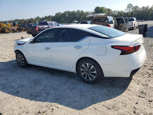 1N4BL4BV6LN304835 Nissan Altima S 2