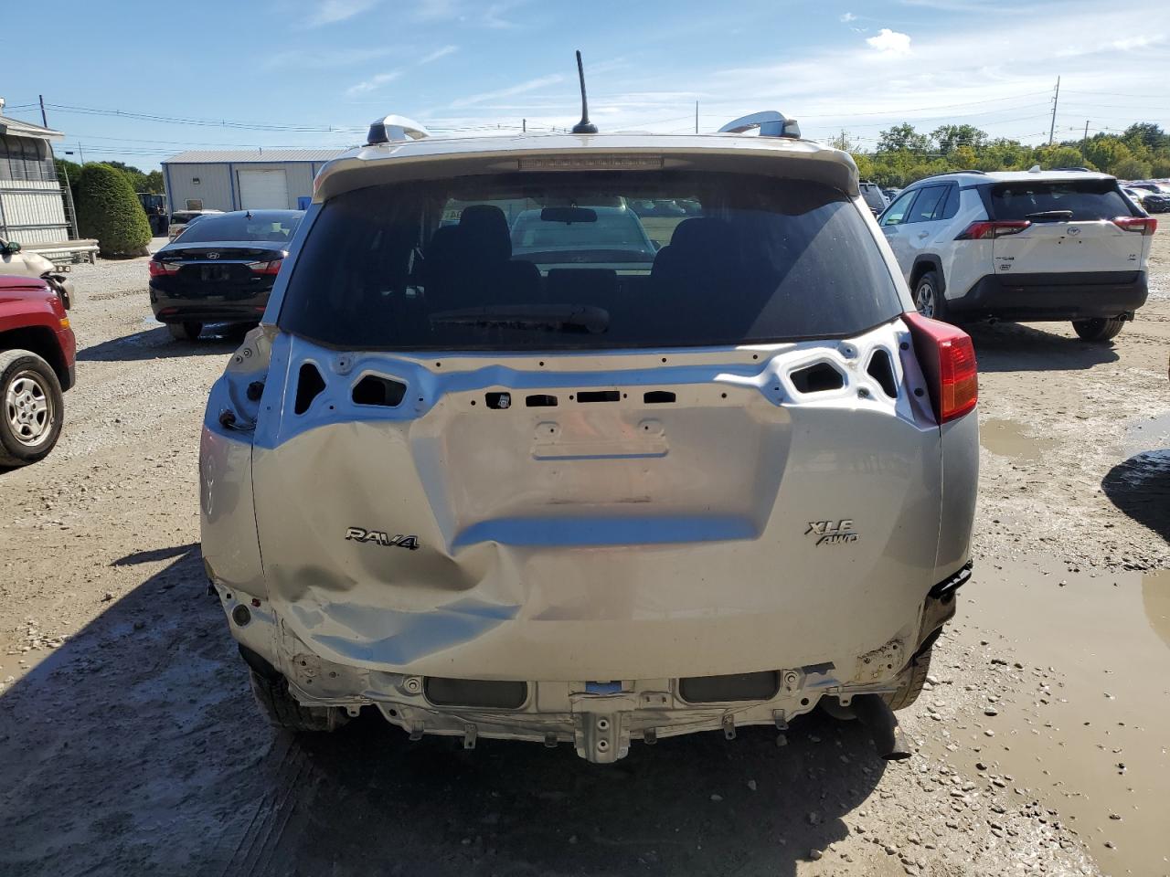 2T3RFREV0EW134590 2014 Toyota Rav4 Xle