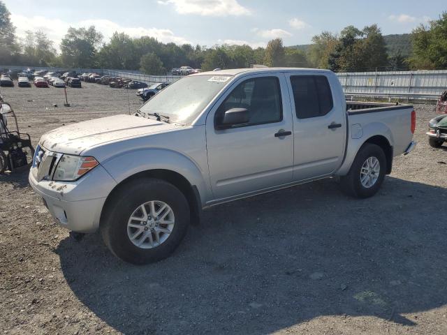  NISSAN FRONTIER 2016 Серебристый