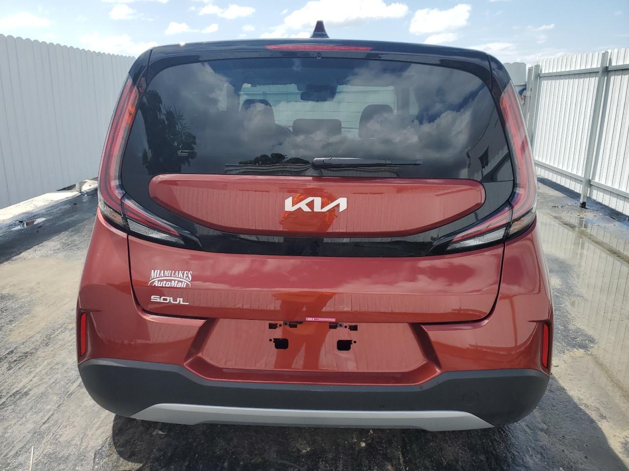 2024 Kia Soul Lx VIN: KNDJ23AU0R7917381 Lot: 71768814