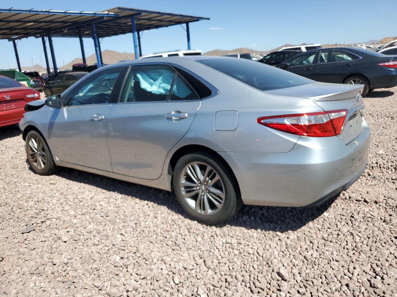 4T1BF1FK5HU812464 2017 TOYOTA CAMRY - Image 2