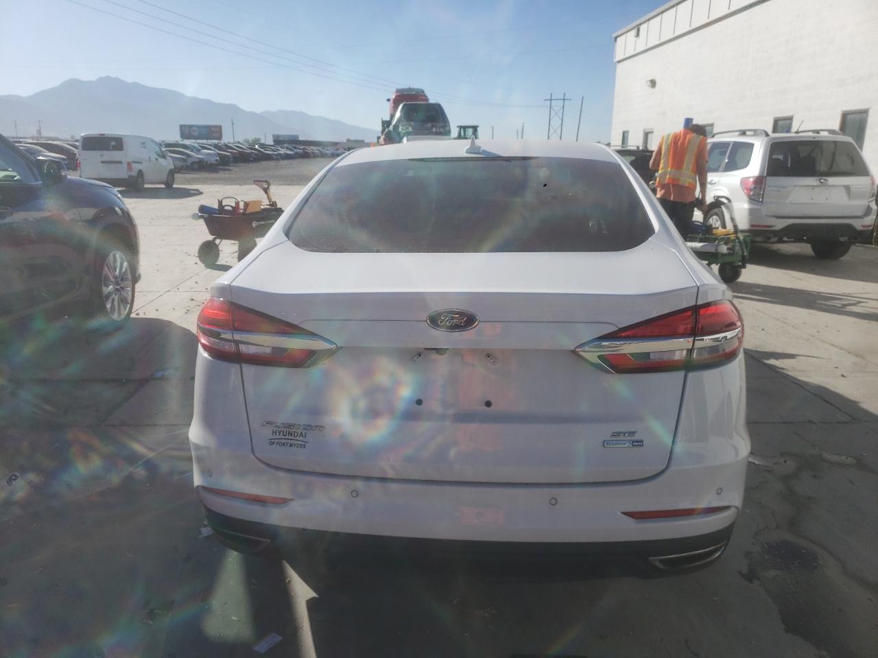 2020 Ford Fusion Se VIN: 3FA6P0T9XLR172398 Lot: 73459924