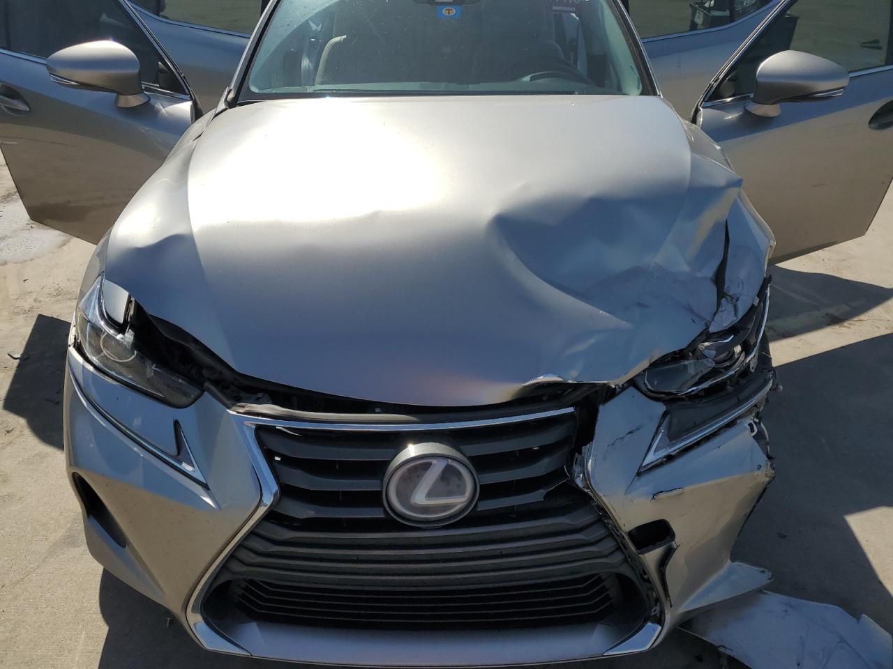 JTHBA1D24H5058133 2017 Lexus Is 200T