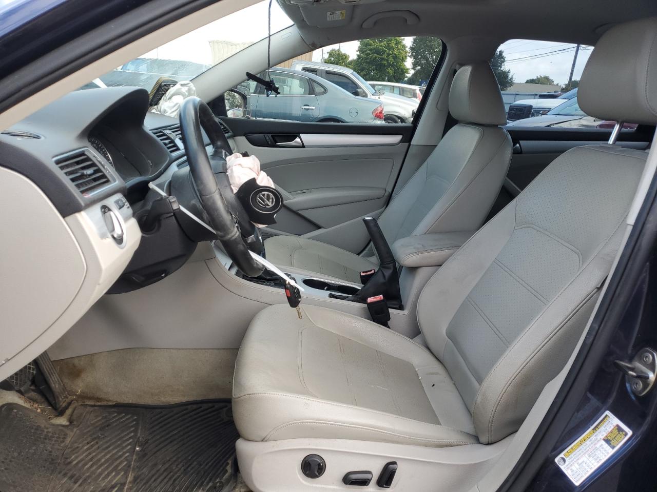 2013 Volkswagen Passat Se VIN: 1VWBN7A37DC031243 Lot: 71049904