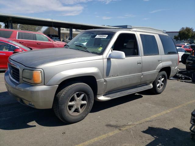 2000 Cadillac Escalade Luxury